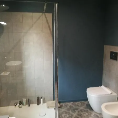 In Precollina Nyaraló *